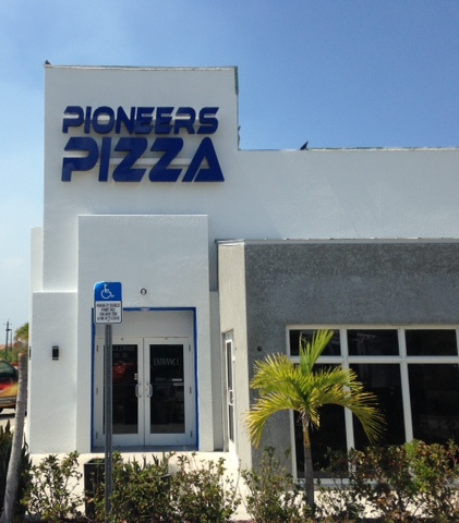 custom signs fort myers